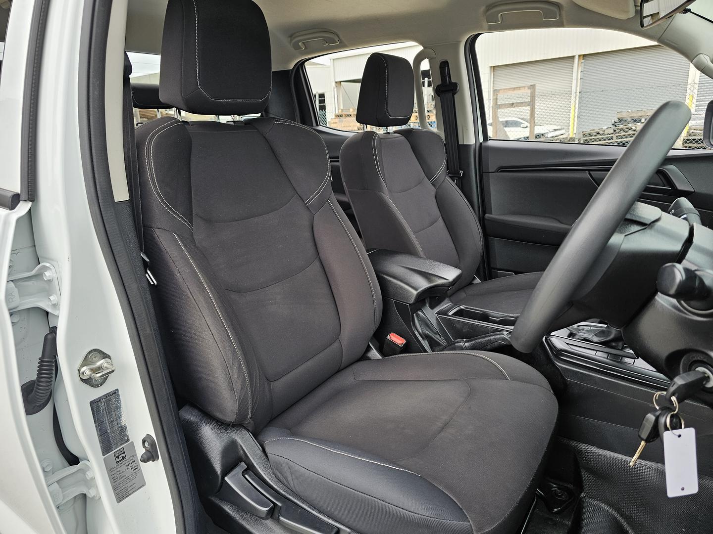 Isuzu D-max image 2