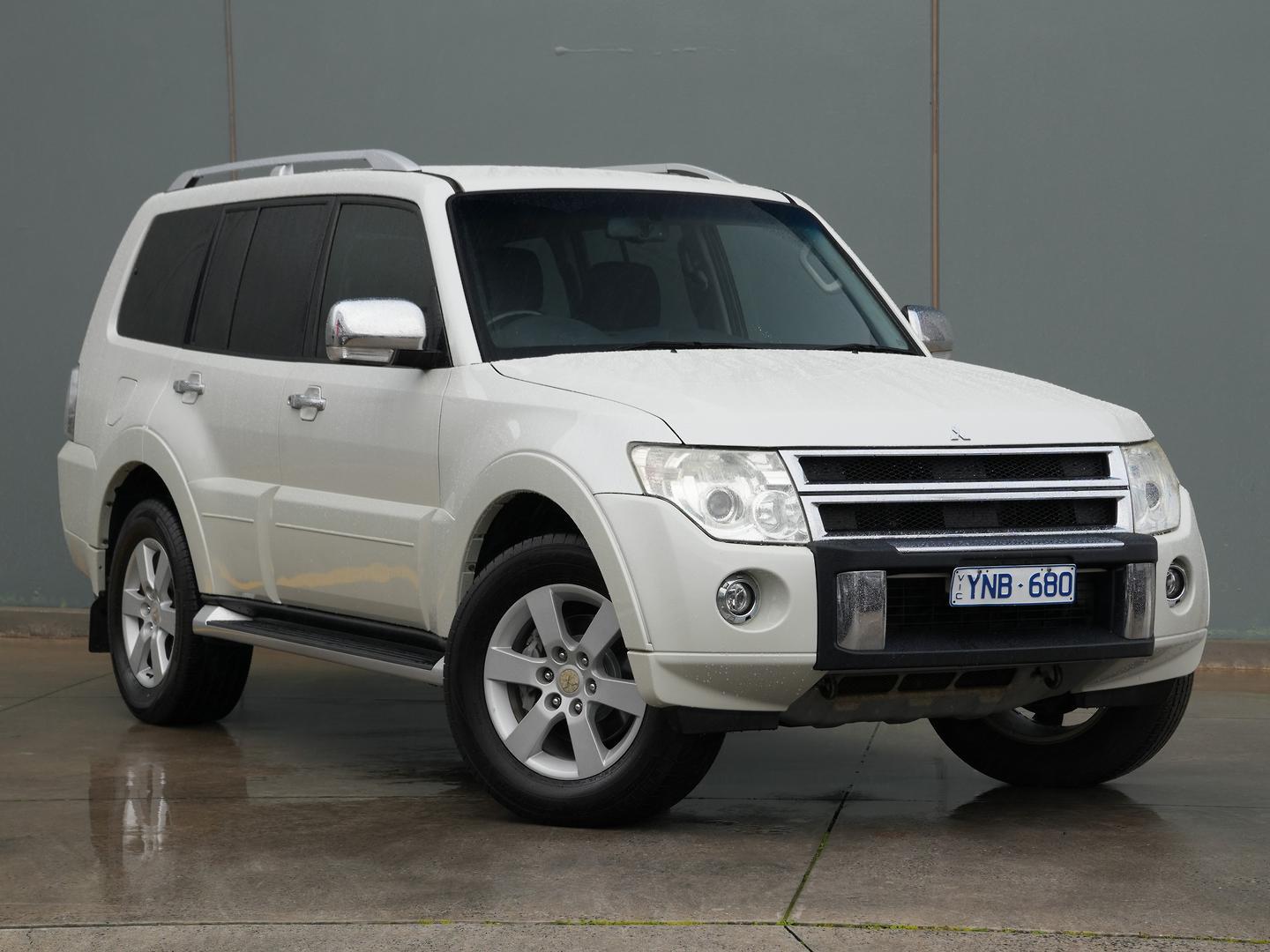 Mitsubishi Pajero image 1