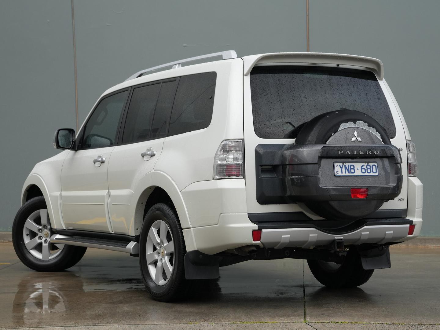 Mitsubishi Pajero image 3